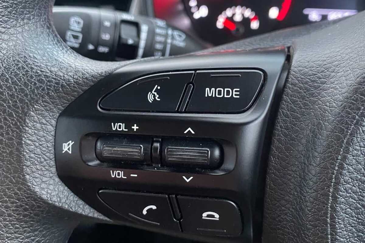 2017 Kia RIO S YB