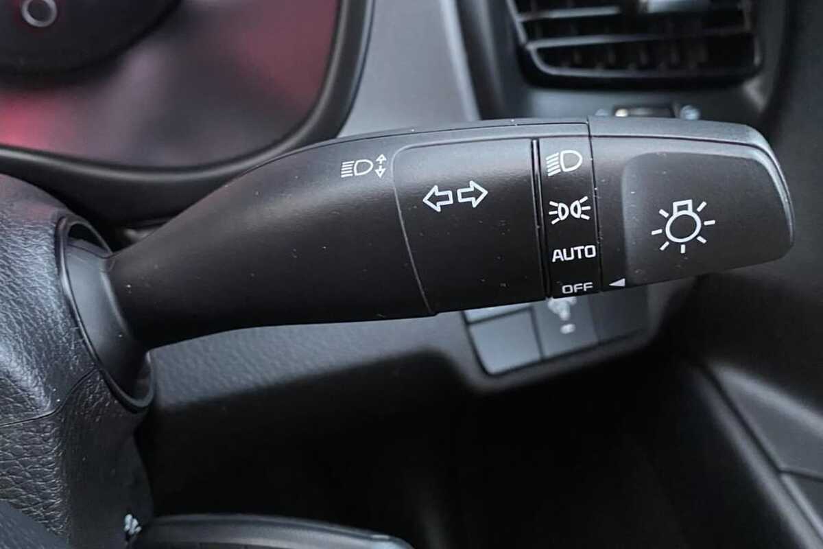 2017 Kia RIO S YB