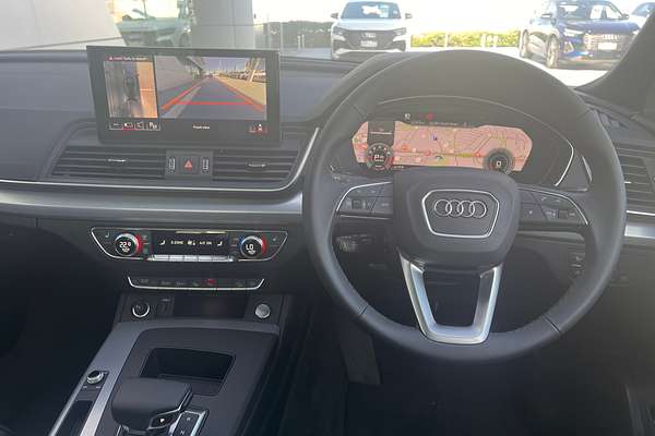 2024 Audi Q5 45 TFSI Sport FY