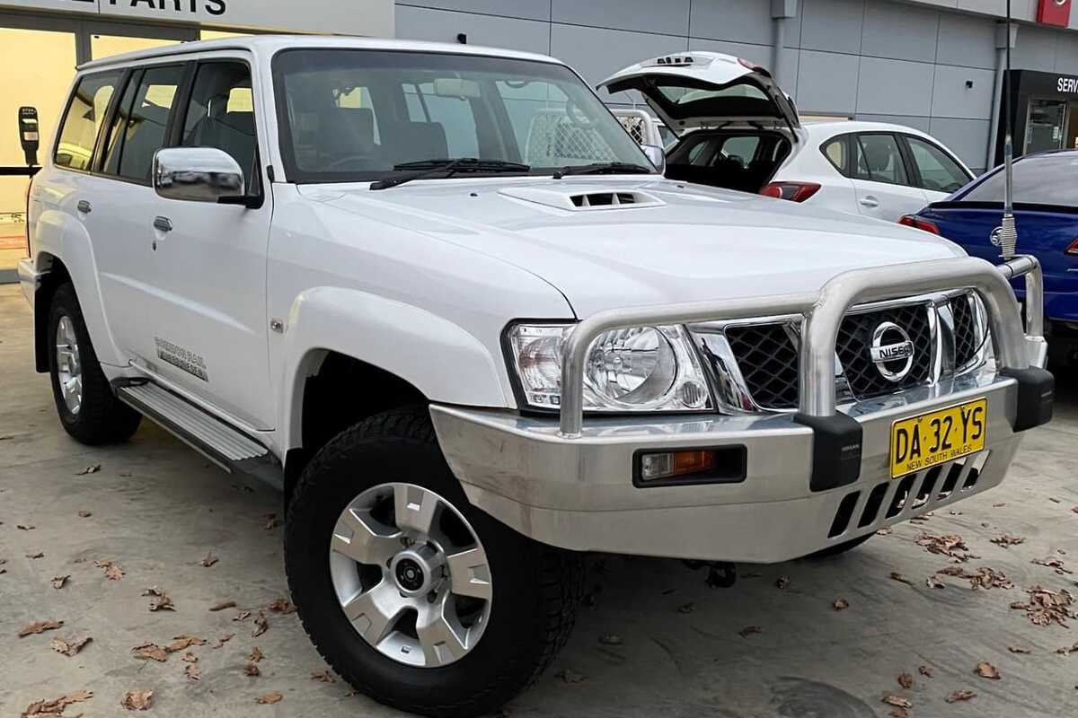 2010 Nissan PATROL ST GU 7