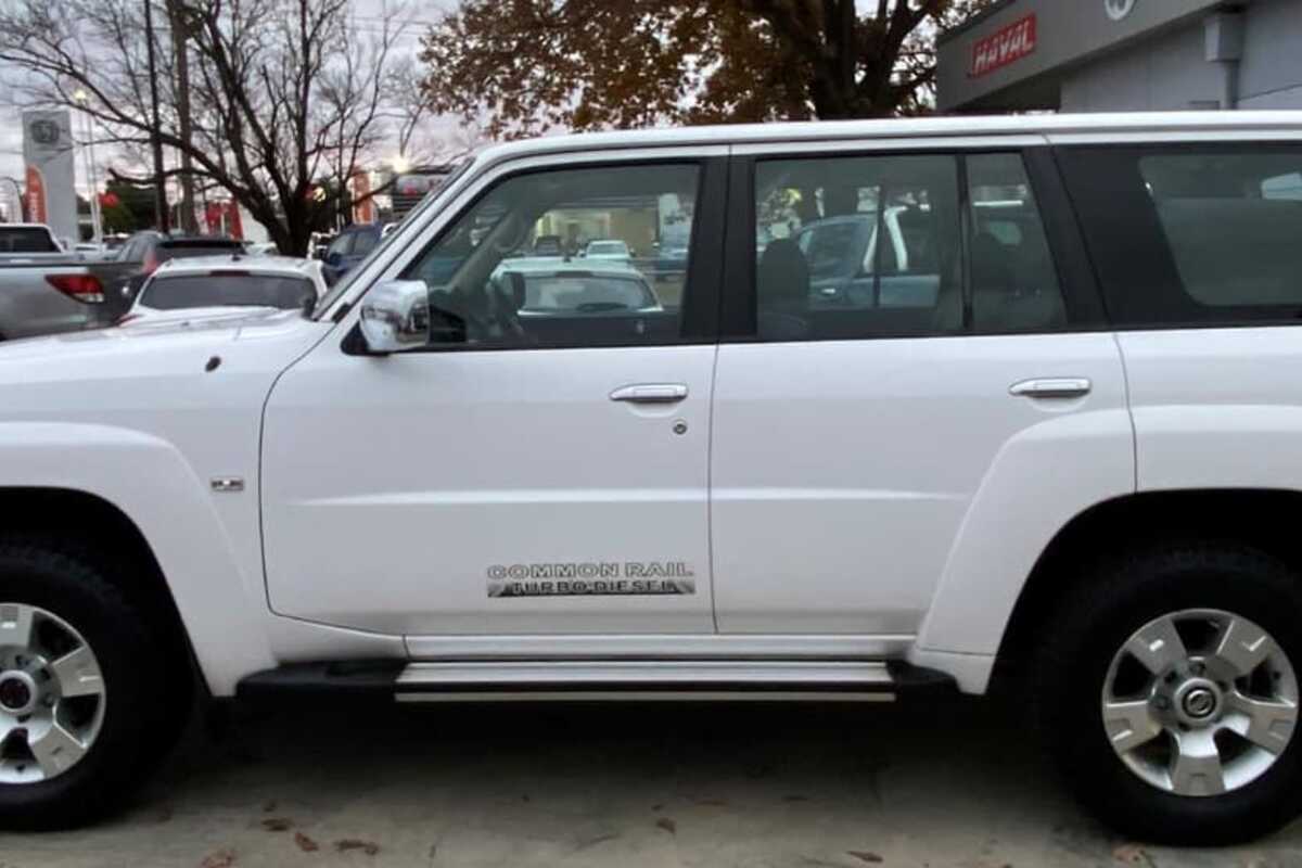 2010 Nissan PATROL ST GU 7