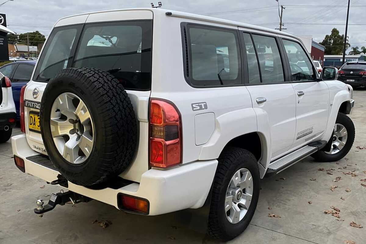 2010 Nissan PATROL ST GU 7