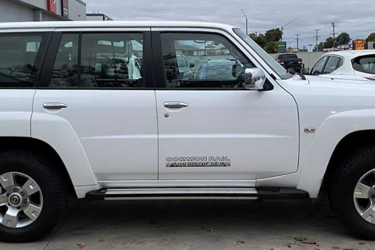 2010 Nissan PATROL ST GU 7