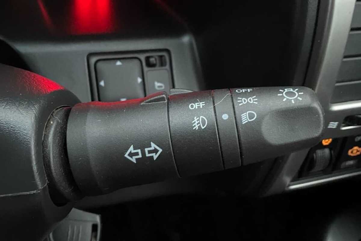 2010 Nissan PATROL ST GU 7