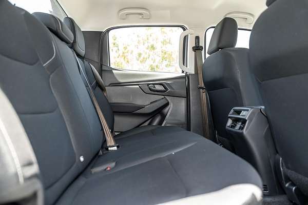 2024 Isuzu D-MAX SX 4X4