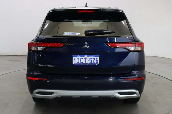 2024 Mitsubishi Outlander LS ZM