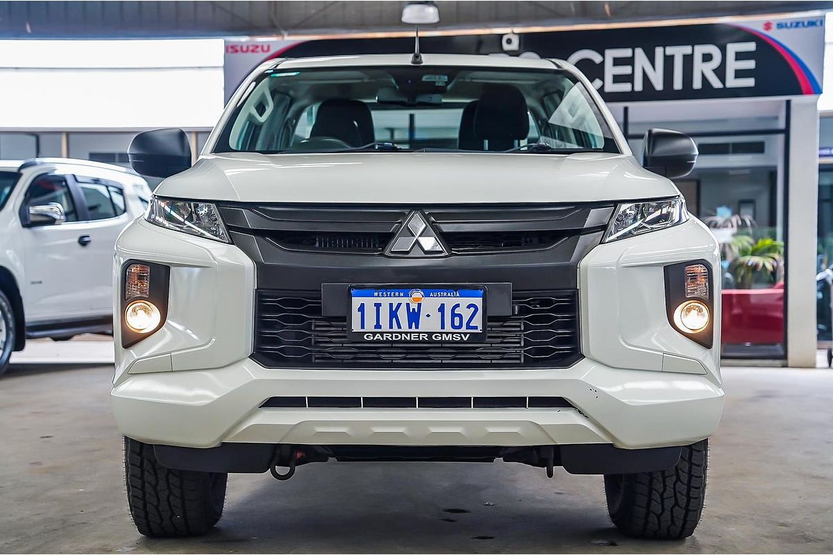 2019 Mitsubishi Triton GLX ADAS MR 4X4