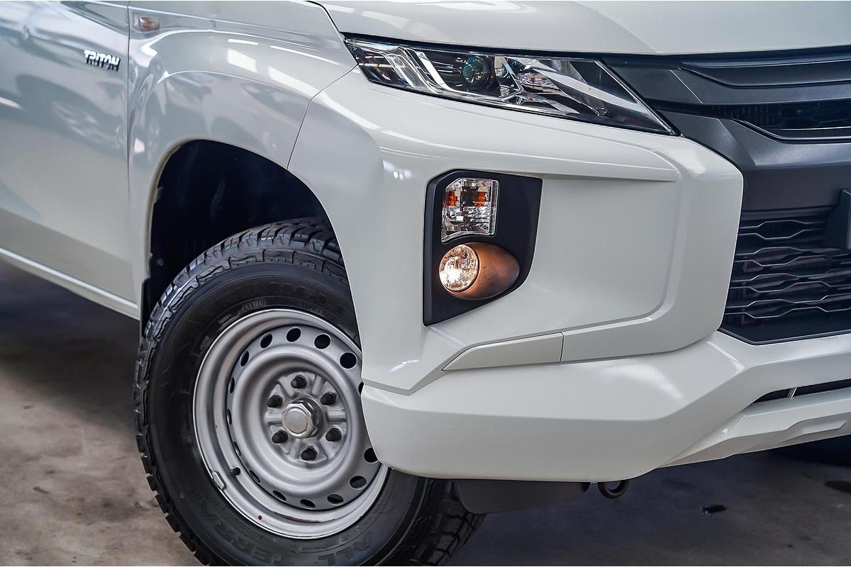 2019 Mitsubishi Triton GLX ADAS MR 4X4