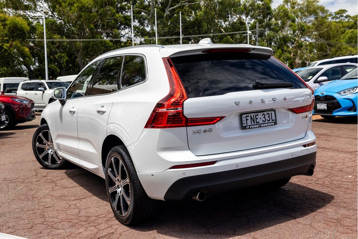 2021 Volvo XC60 T5 Momentum