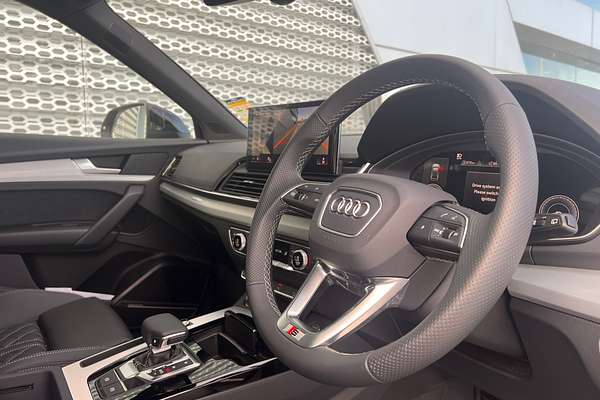 2024 Audi Q5 45 TFSI S Line FY