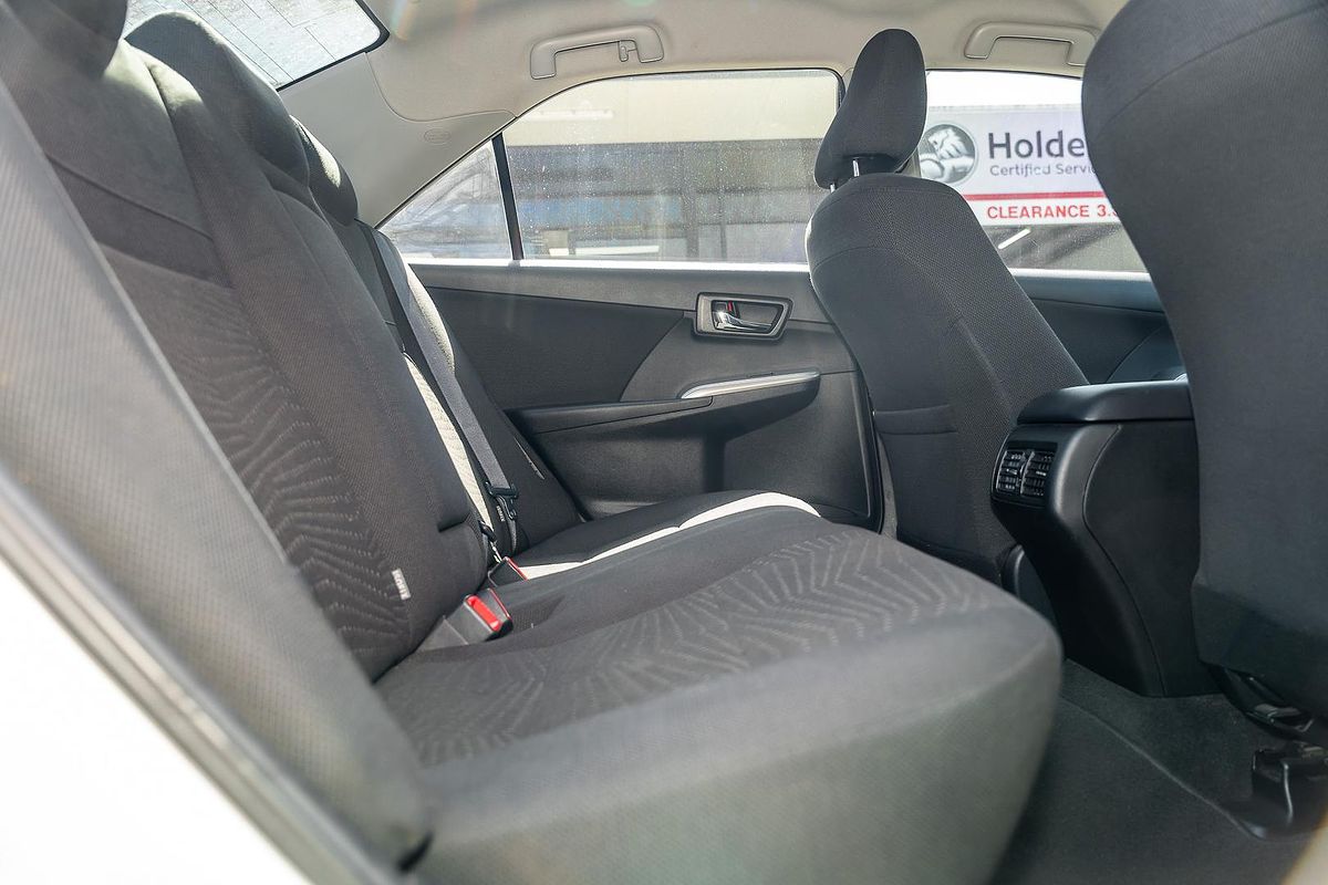 2017 Toyota Camry Atara S AVV50R