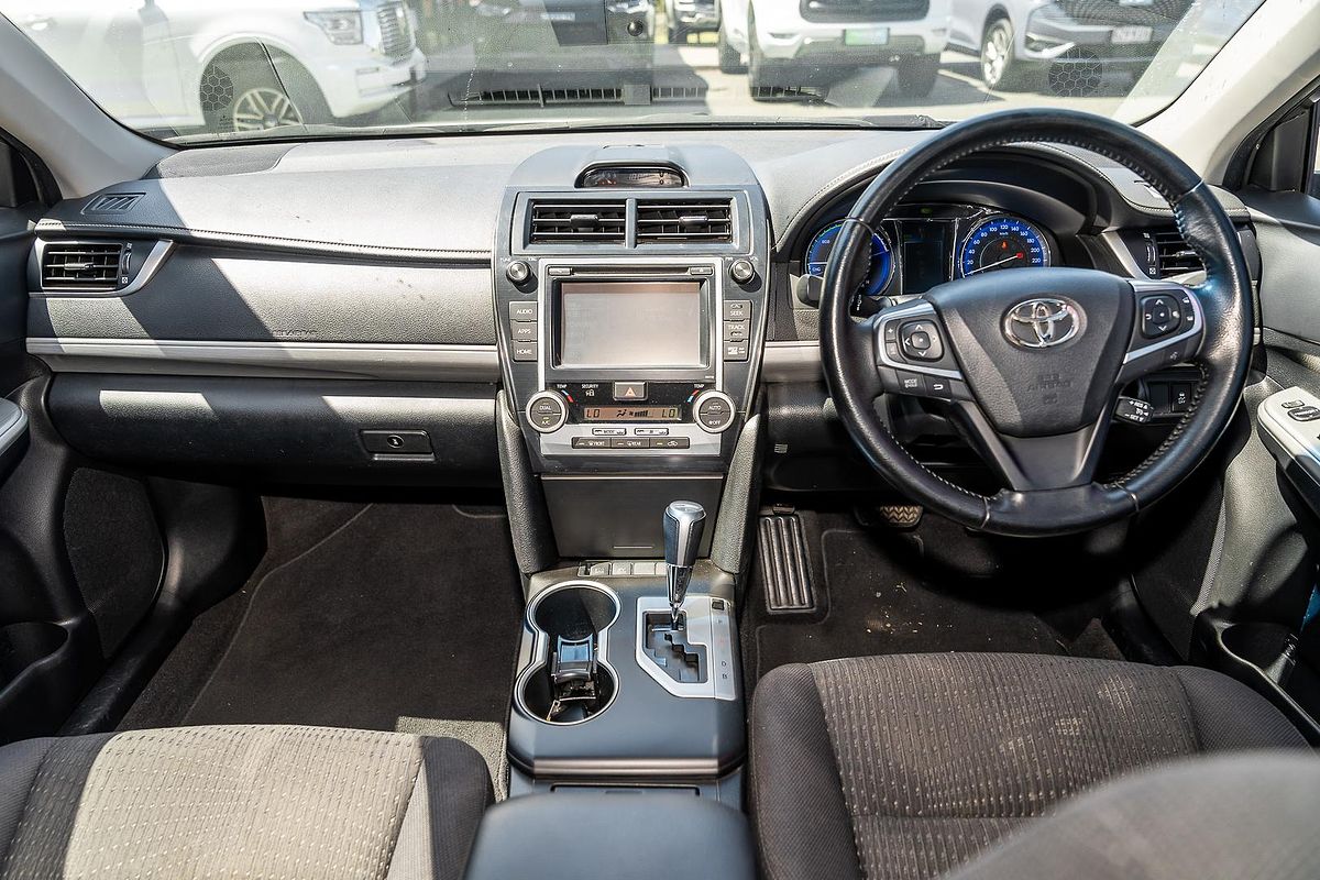 2017 Toyota Camry Atara S AVV50R