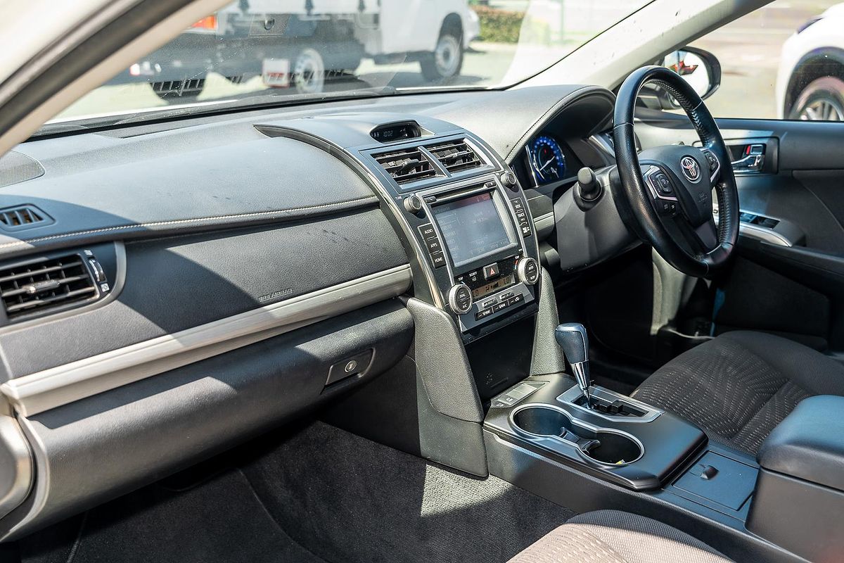 2017 Toyota Camry Atara S AVV50R
