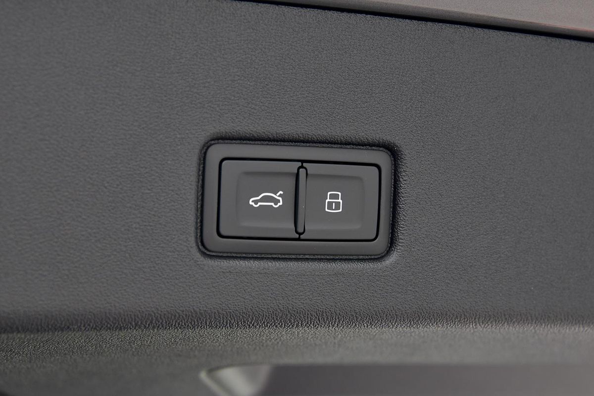 2024 Audi Q4 e-tron 45 F4