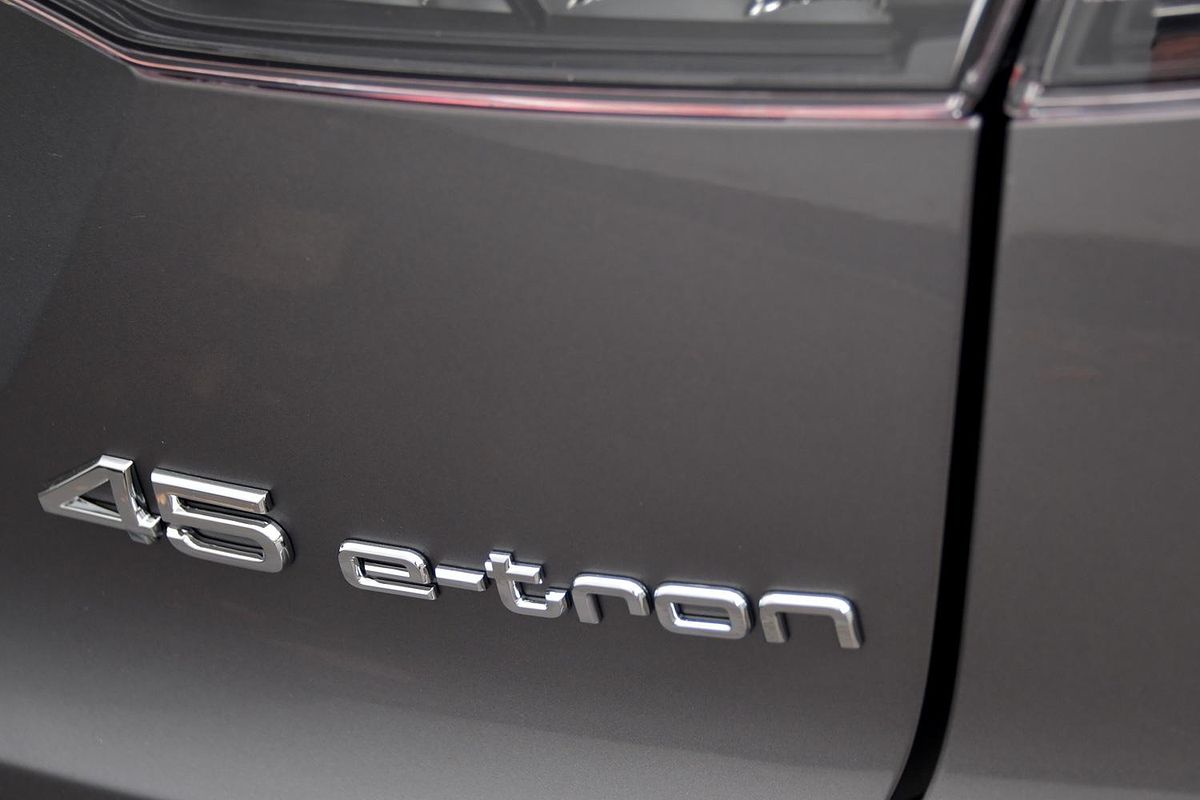 2024 Audi Q4 e-tron 45 F4