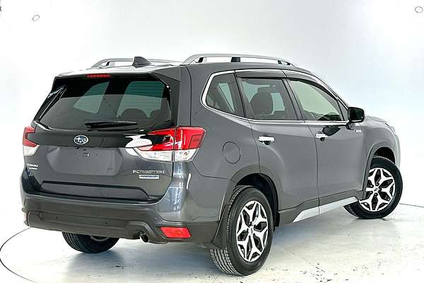 2023 Subaru Forester Hybrid L S5