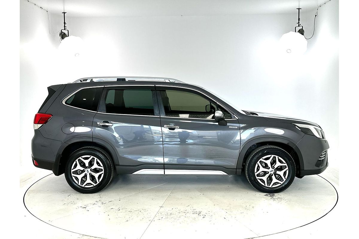 2023 Subaru Forester Hybrid L S5
