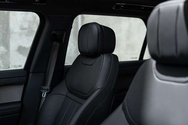 2024 Land Rover Range Rover Sport PHEV P460e Dynamic HSE L461