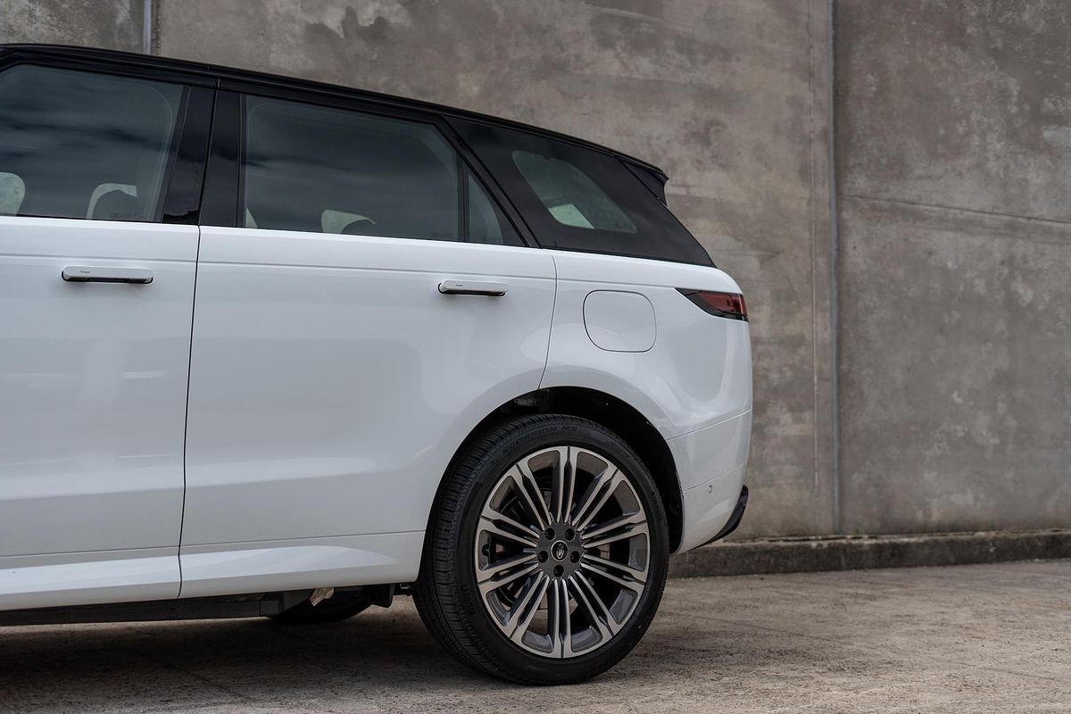 2024 Land Rover Range Rover Sport PHEV P460e Dynamic HSE L461