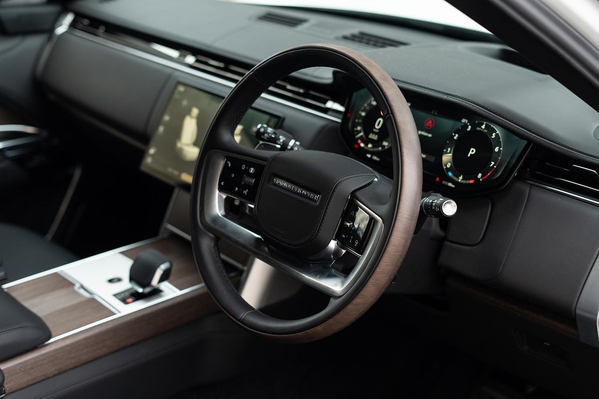 2024 Land Rover Range Rover P530 Autobiography L460