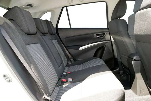 2024 Suzuki S-Cross JYB