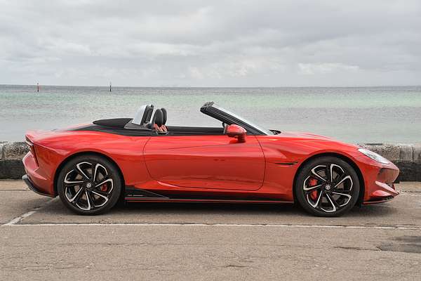 2024 MG Cyberster (No Badge) EC32