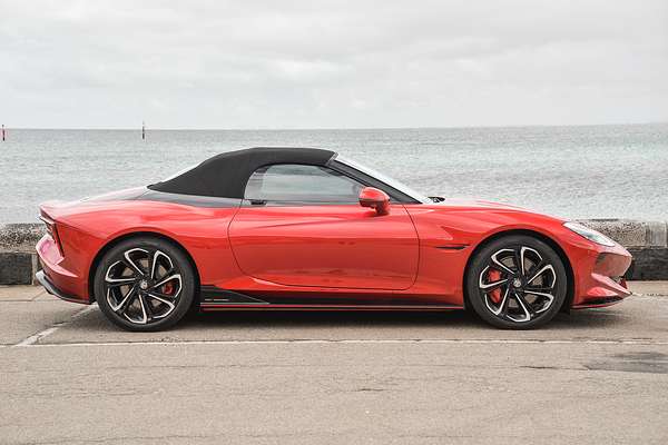 2024 MG Cyberster (No Badge) EC32