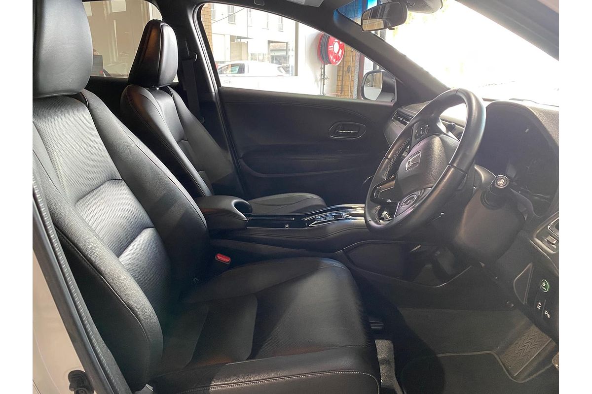 2019 Honda HR-V RS