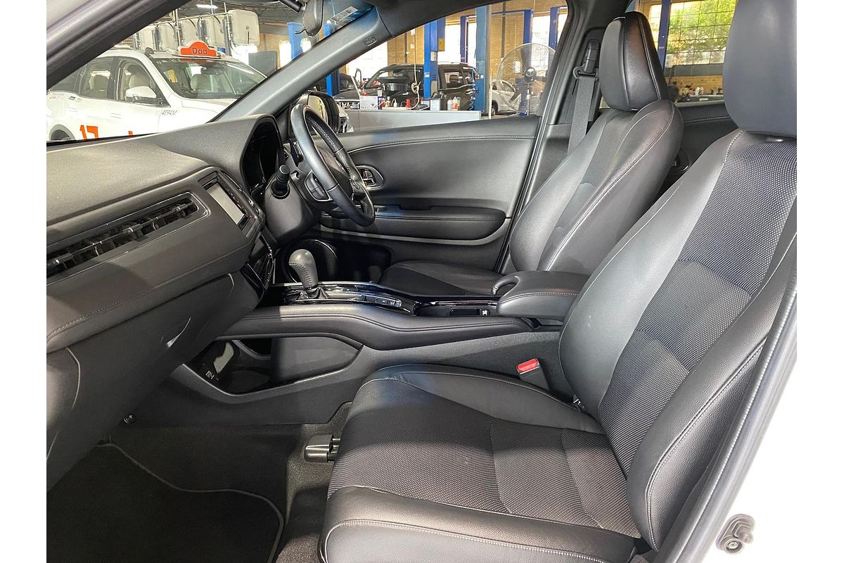 2019 Honda HR-V RS