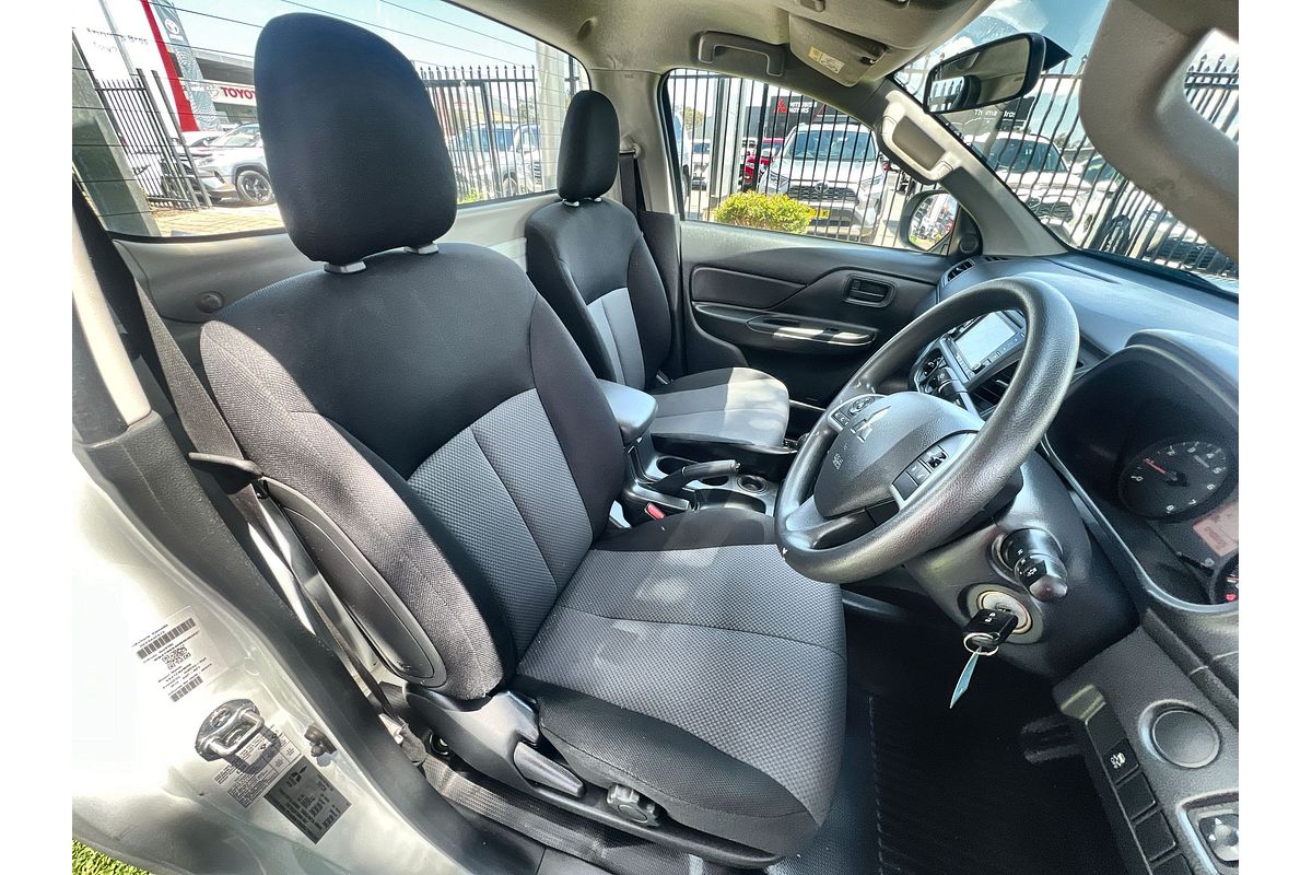 2022 Mitsubishi Triton GLX MR Rear Wheel Drive