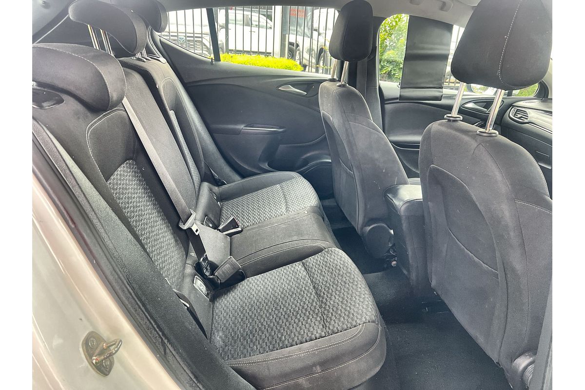 2019 Holden Astra R BK