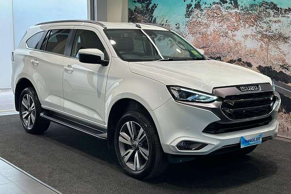 2023 Isuzu MU-X LS-T