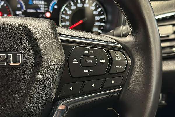 2023 Isuzu MU-X LS-T
