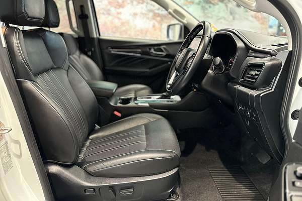 2023 Isuzu MU-X LS-T