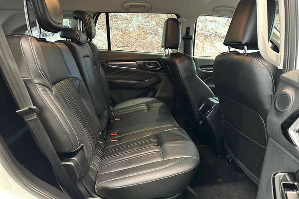 2023 Isuzu MU-X LS-T