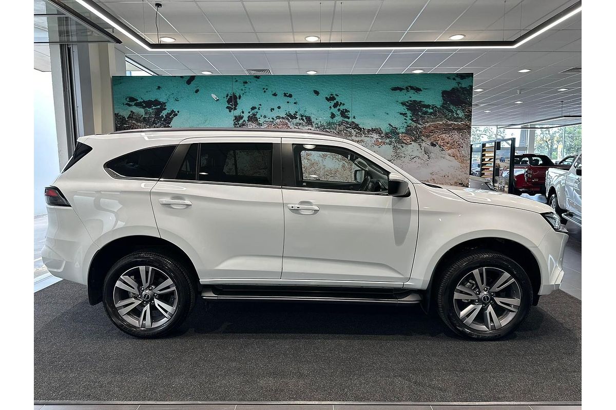 2023 Isuzu MU-X LS-T