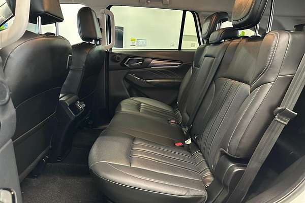 2023 Isuzu MU-X LS-T