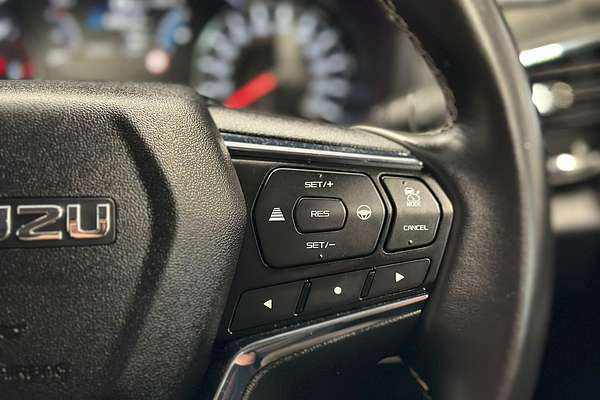 2023 Isuzu MU-X LS-U