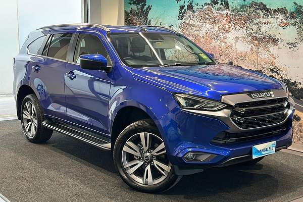 2023 Isuzu MU-X LS-T