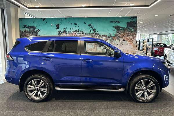2023 Isuzu MU-X LS-T