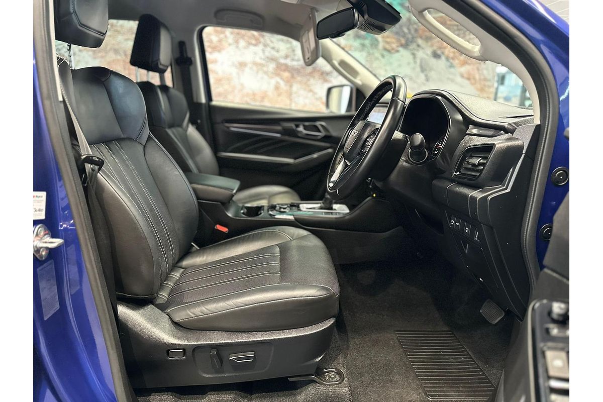 2023 Isuzu MU-X LS-T