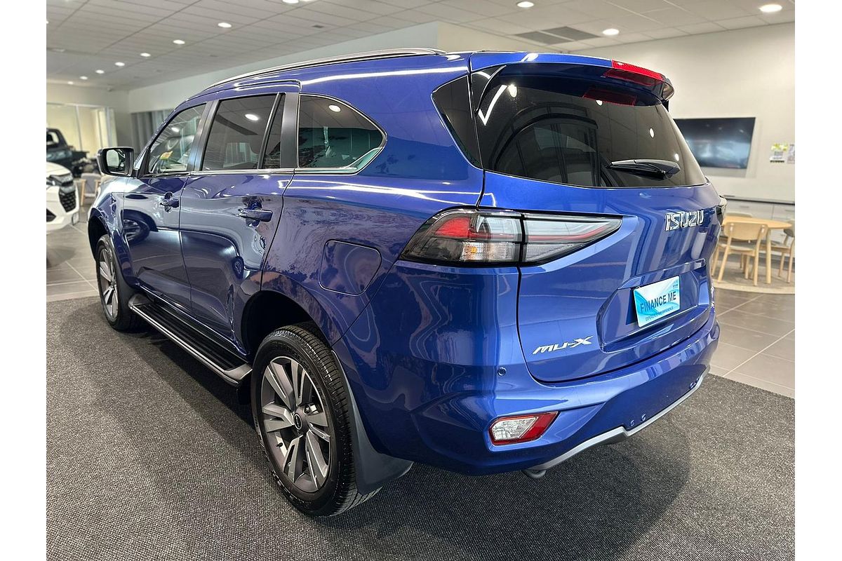 2023 Isuzu MU-X LS-T