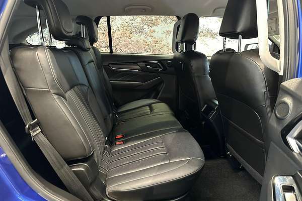 2023 Isuzu MU-X LS-T