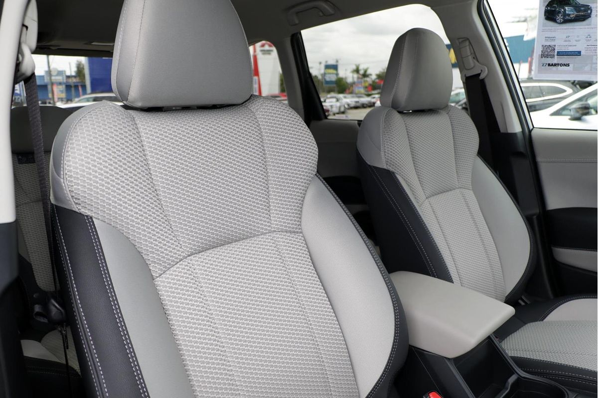 2024 Subaru Forester 2.5i Premium S5