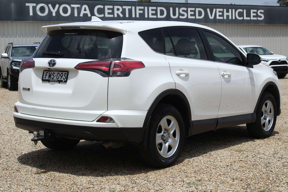 2017 Toyota RAV4 GX ZSA42R