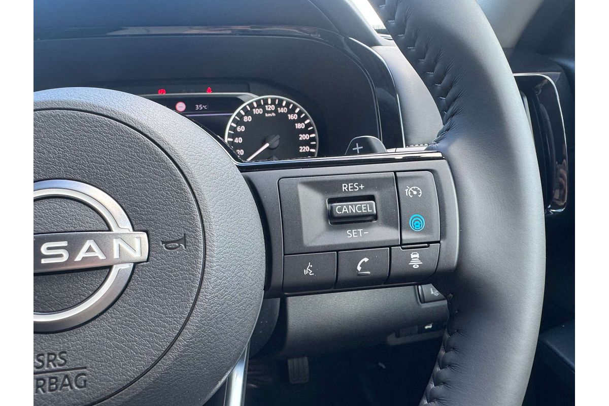 2024 Nissan Pathfinder ST-L R53