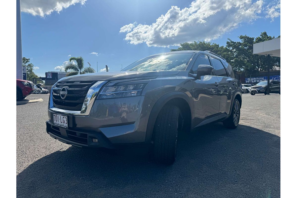 2024 Nissan Pathfinder ST-L R53