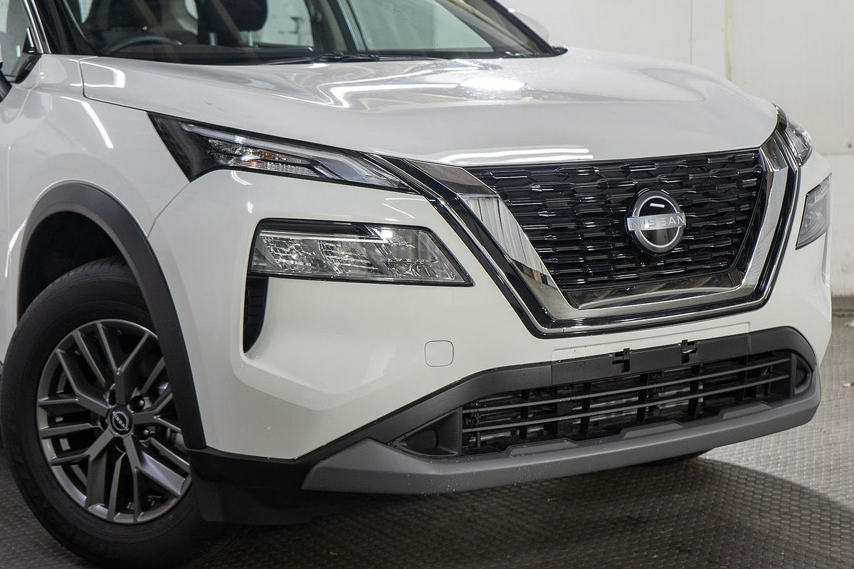 2024 Nissan X-TRAIL ST T33
