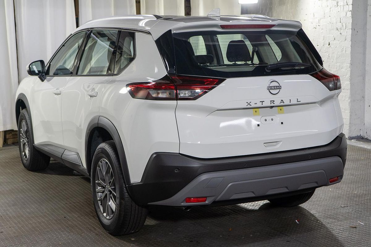 2024 Nissan X-TRAIL ST T33