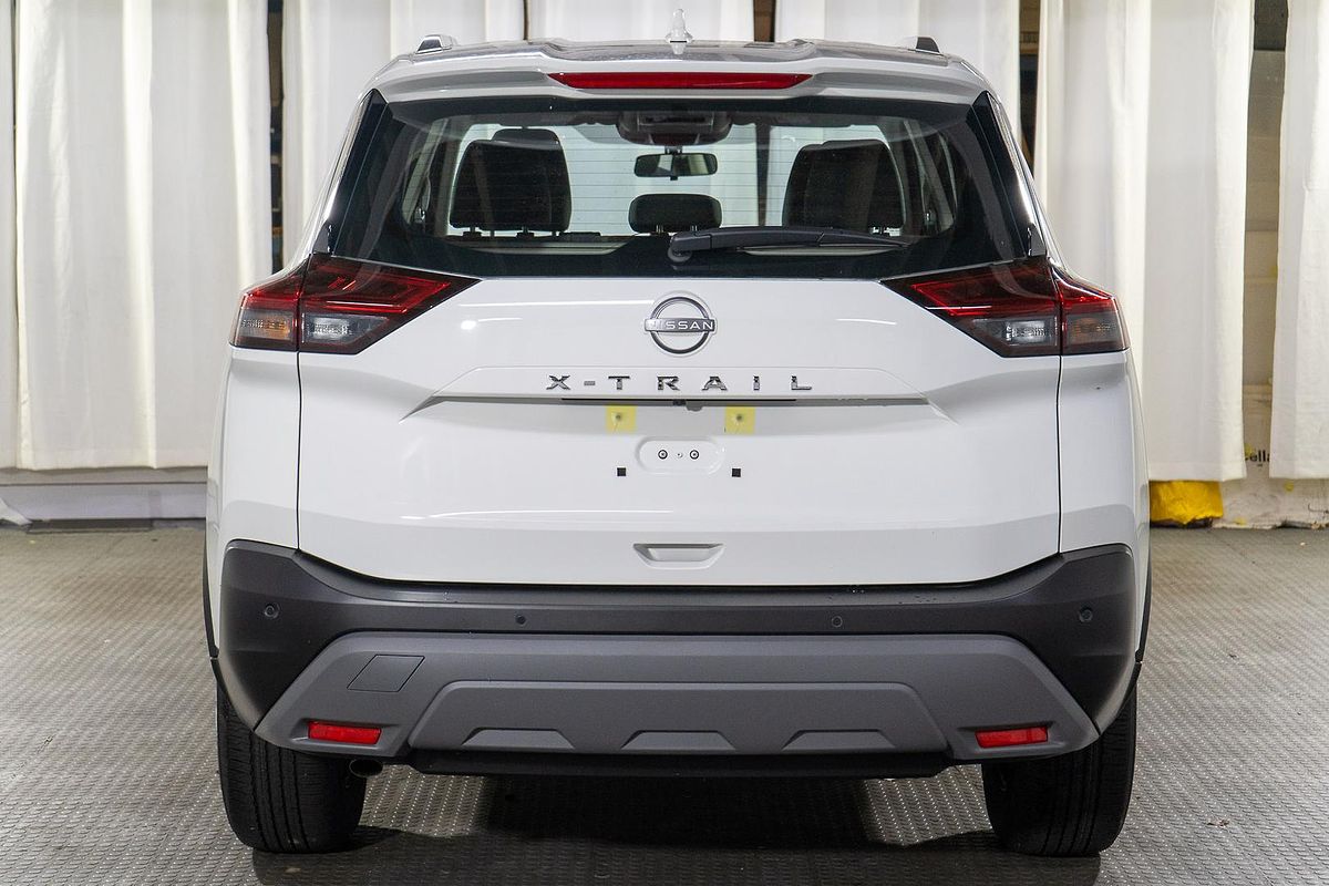 2024 Nissan X-TRAIL ST T33